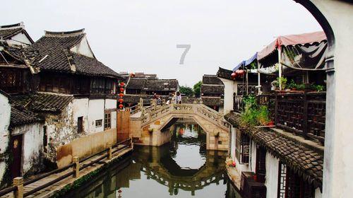 反对婆婆提议让老公的姥姥来我家长期居住,我不同意错了吗